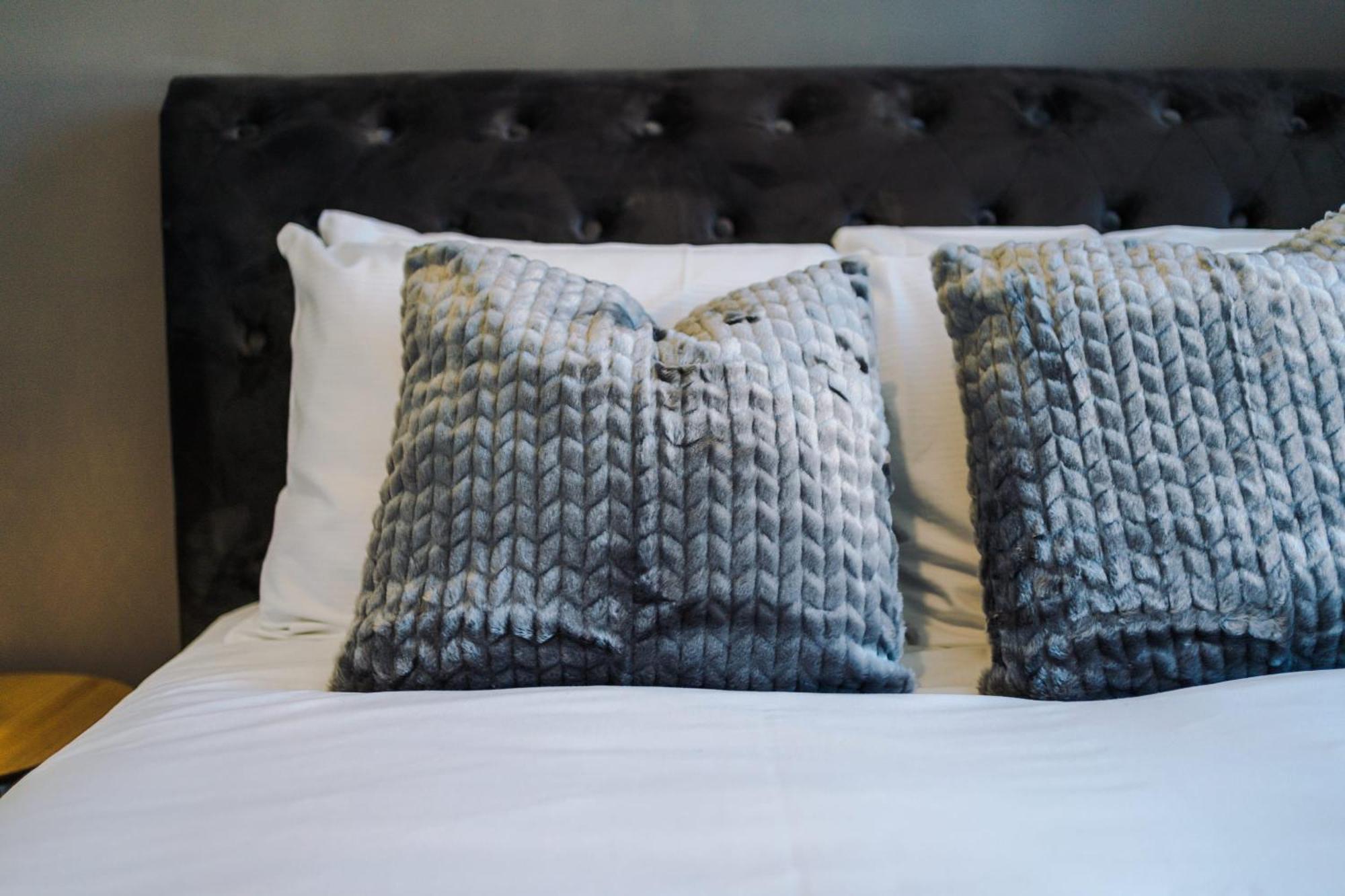 Rest&Recharge At Waterway House Villa Manchester Luaran gambar